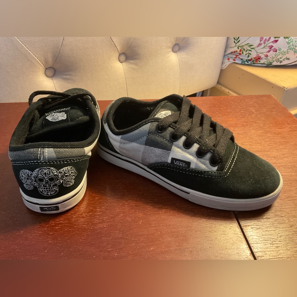 Rare Vans AV ERA Skate Low Skull Plaid Vintage Skateboarding Sneakers Size 4.5